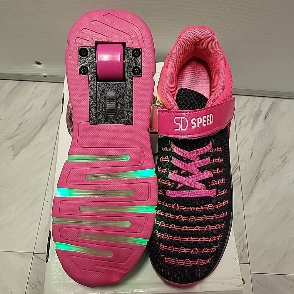 LED Light Up Roller Heel Shoes, Pink, 8.5